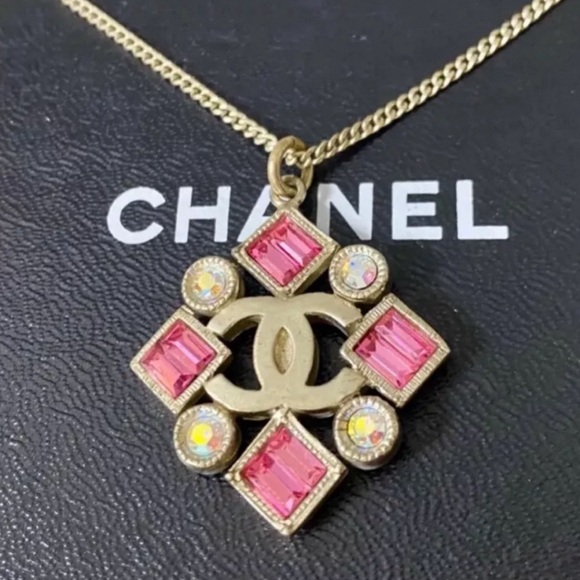 Like for the Everything Pink Show 💗💗💗💗 - Picture 9 of 16